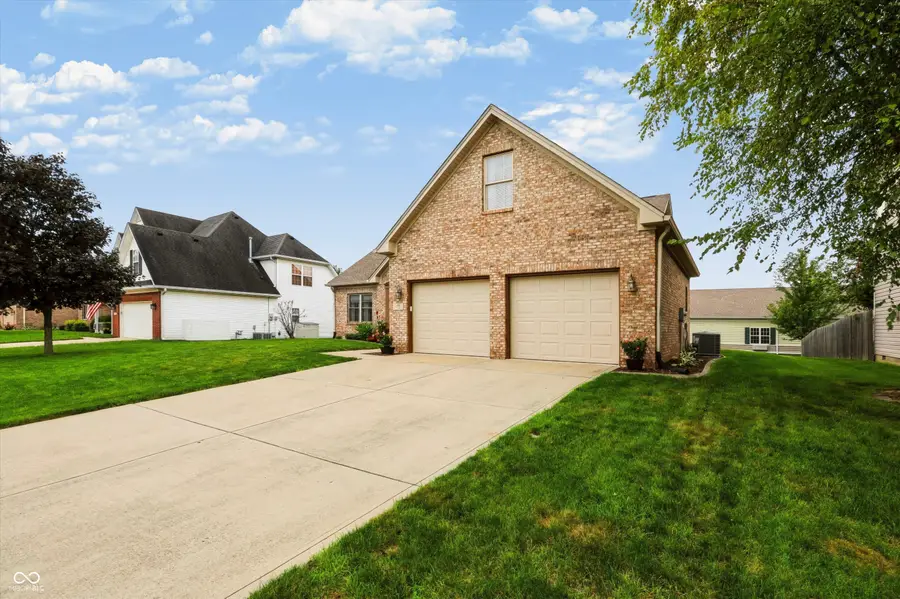 40 Decourcy Lane, Franklin, IN 46131 - #2