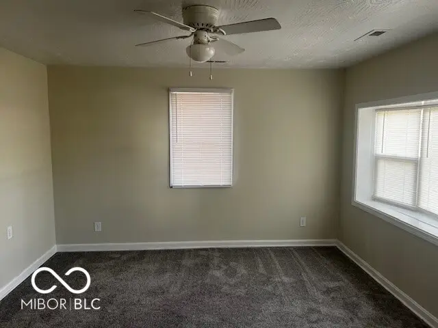 1041 W Hendricks Avenue, Shelbyville, IN 46176 - #3