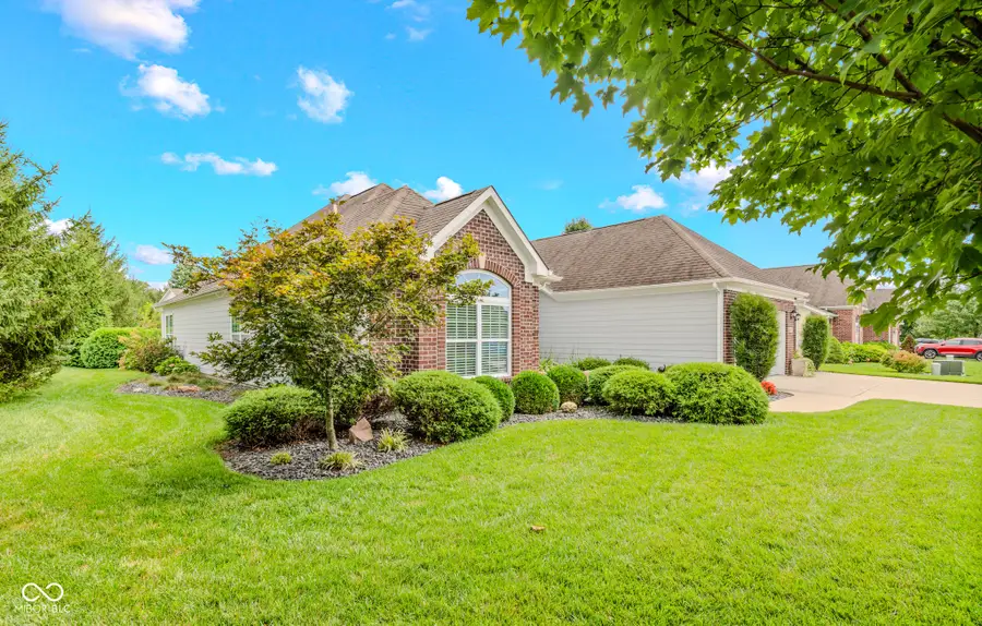 6103 Pelican Lane, Columbus, IN 47201 - #2