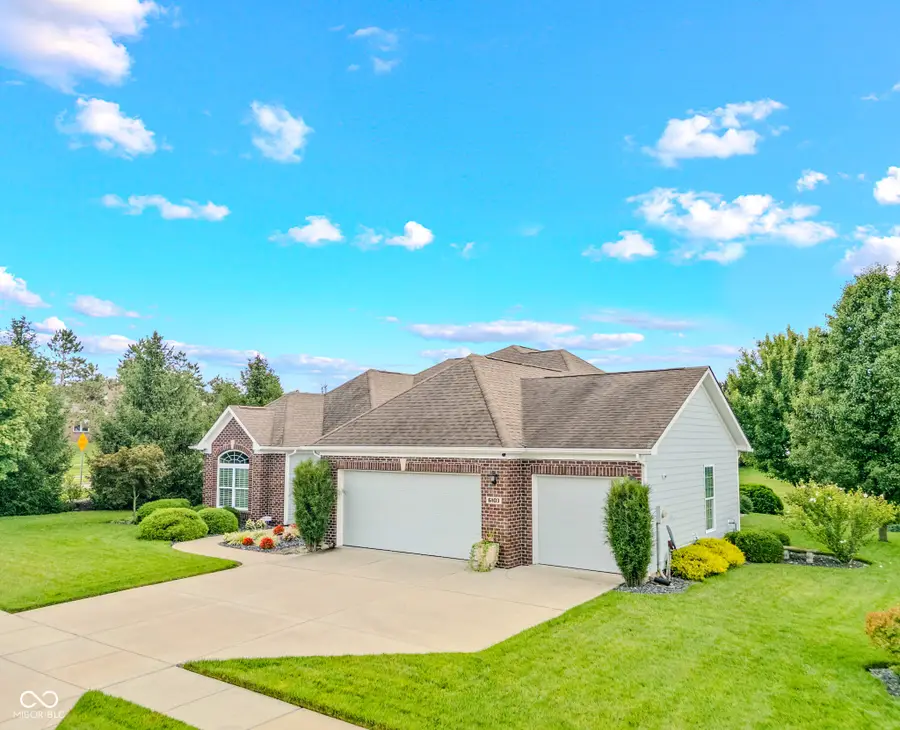 6103 Pelican Lane, Columbus, IN 47201 - #3