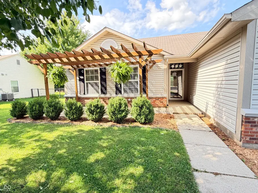 401 E New York Street, Fortville, IN 46040 - #2