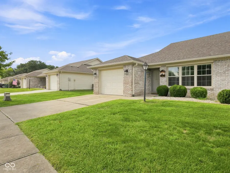 1358 Swan Drive, Franklin, IN 46131 - #2
