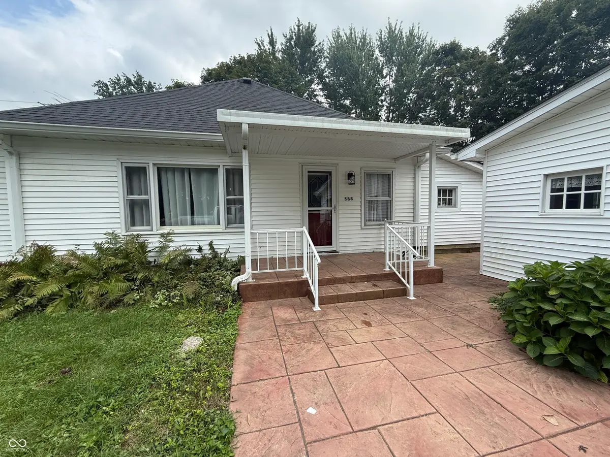 588 W Cardinal Road, Rockville, IN 47872 - #1