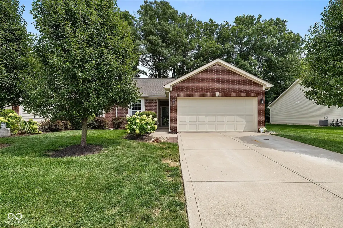 381 Dylan Drive, Avon, IN 46123 - #1