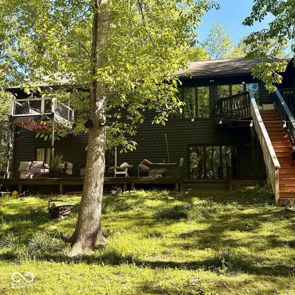 8923 Woodacre Lane, Indianapolis, IN 46234
