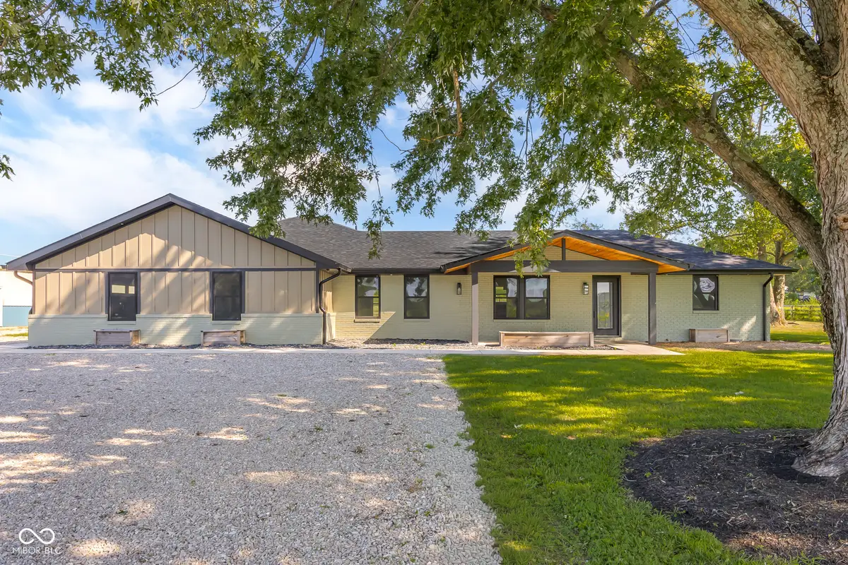 9070 W 450 S, Columbus, IN 47201 - #1