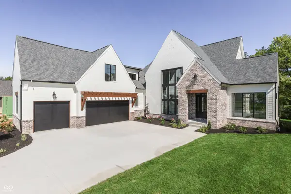 10880 Dartmoor Court, Zionsville, IN 46077