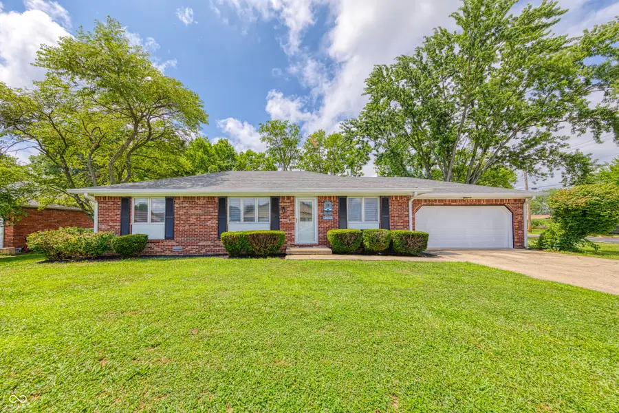 2113 Berwick Drive, Shelbyville, IN 46176 - #3