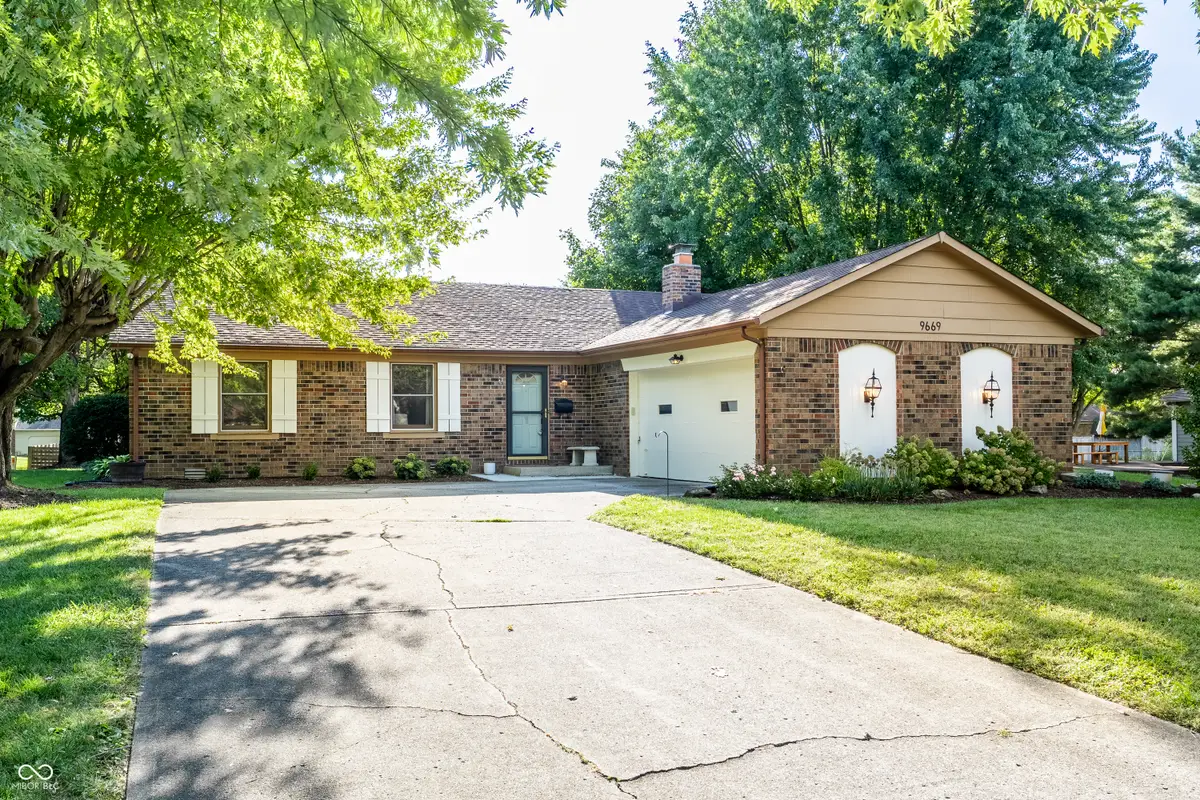 9669 Sycamore Road, Carmel, IN 46032 - #1
