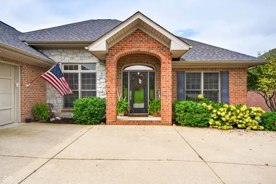 6097 Horizon Drive, Columbus, IN 47201 - #3