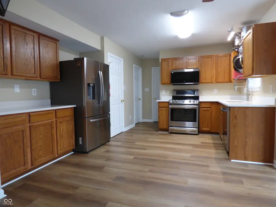 6330 W Chelmsford Drive, McCordsville, IN 46055 - #3