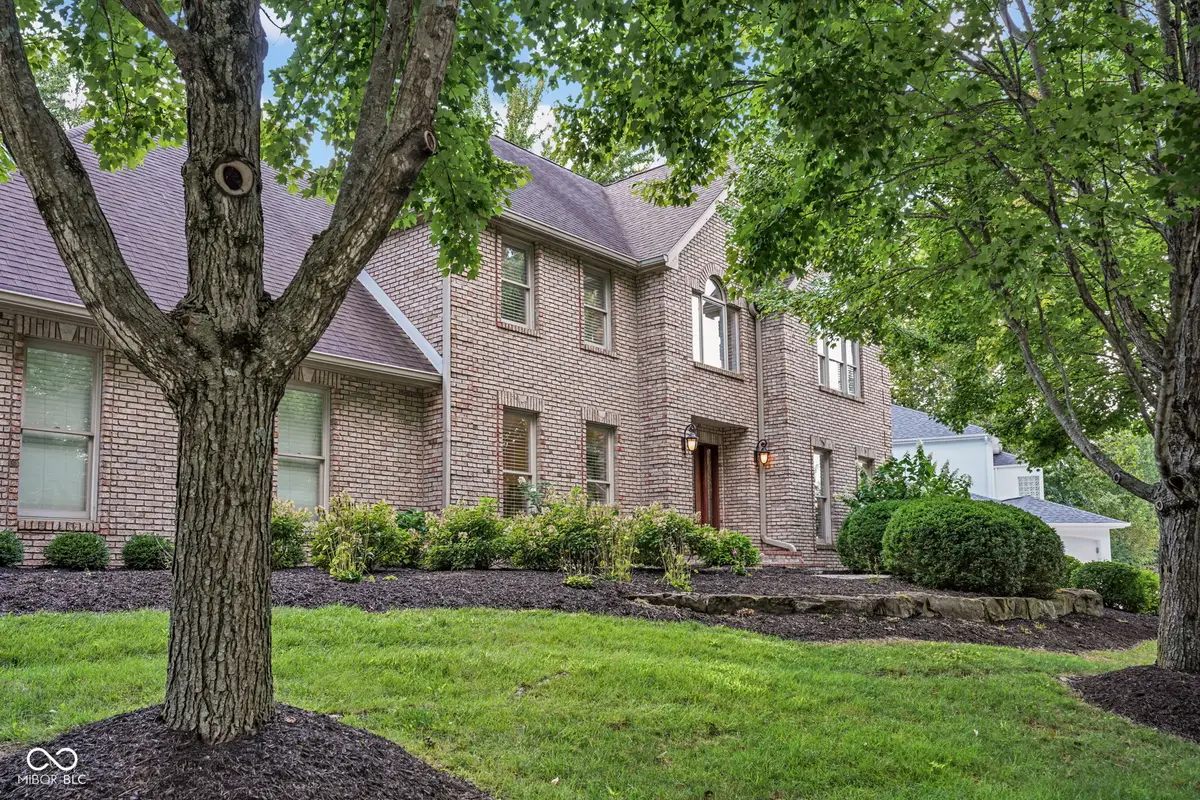 5183 Northwood Drive, Columbus, IN 47201 - #1