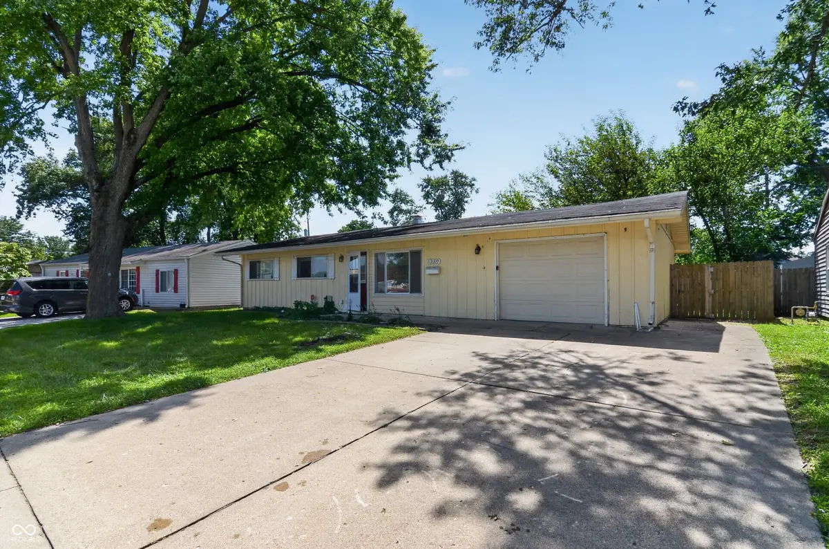 970 Hunter Drive, Plainfield, IN 46168 - #1