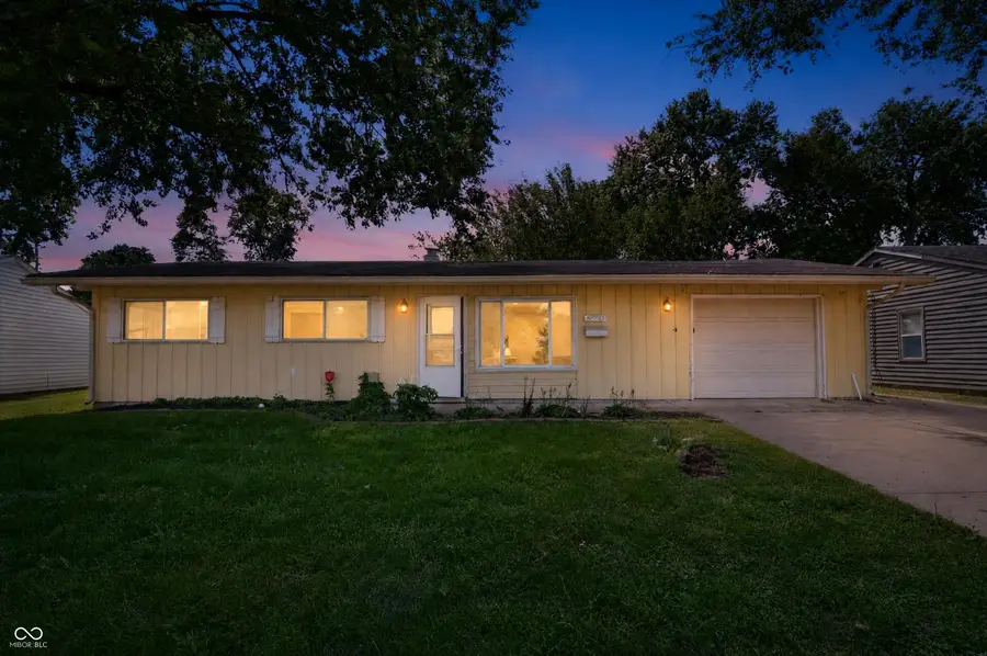 970 Hunter Drive, Plainfield, IN 46168 - #2