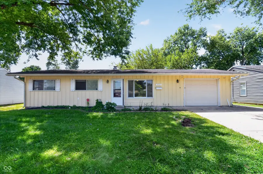 970 Hunter Drive, Plainfield, IN 46168 - #3