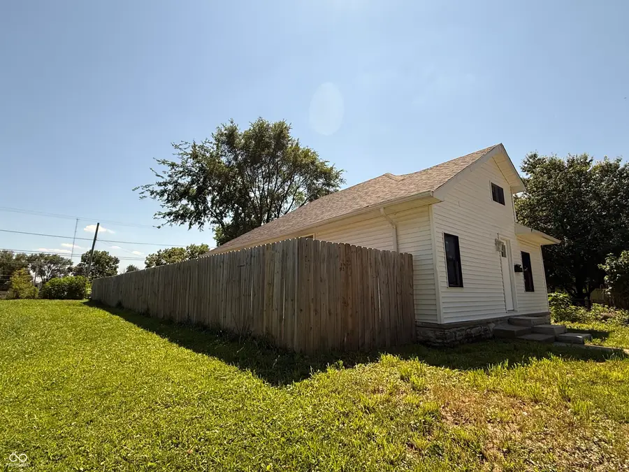 1227 W 13th Street, Muncie, IN 47302 - #3