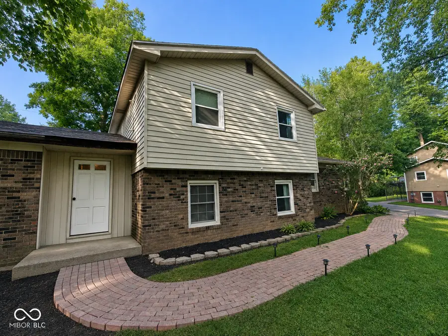 532 E Timberbrook Estates, Shelbyville, IN 46176 - #3