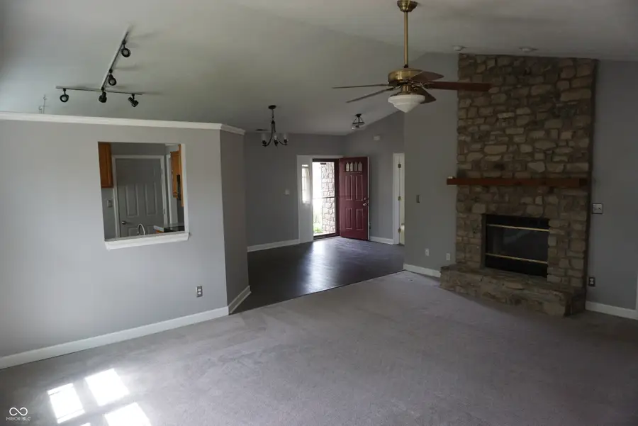 679 Redfox Court S, Greenwood, IN 46142 - #3