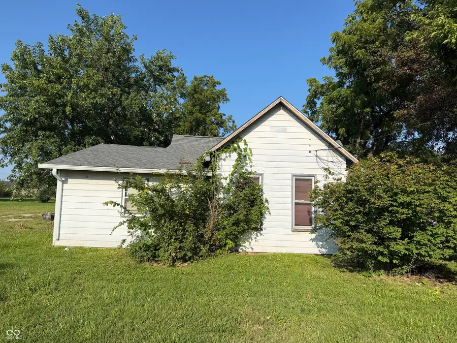 140 S Railroad Street, Whiteland, IN 46184 - #3