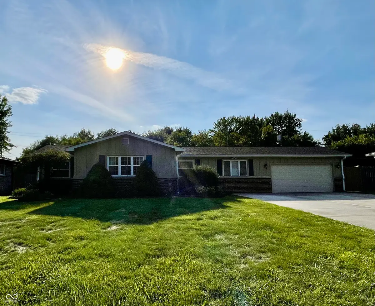 118 Granby Drive, Cumberland, IN 46229 - #1