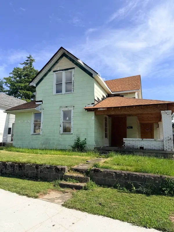 300 E North Street, Winchester, IN 47394