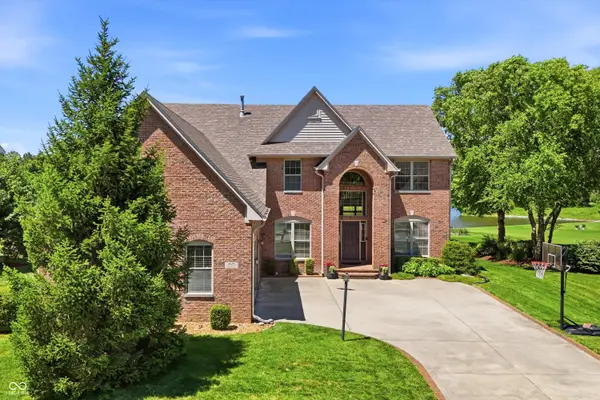 8346 Thorn Bend Drive, Indianapolis, IN 46278