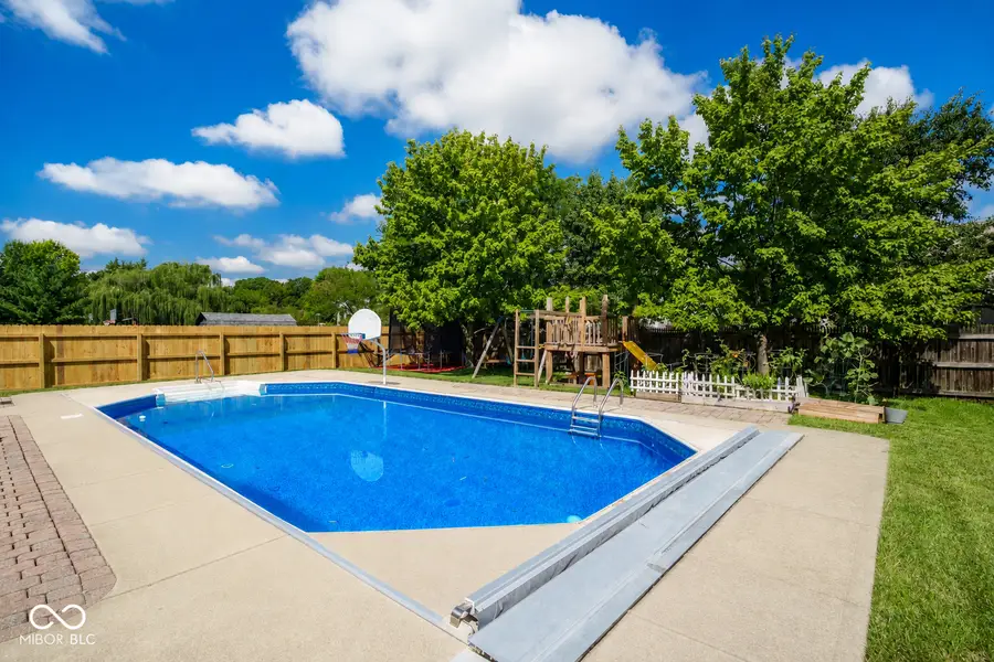 1224 Knapps Court, Greenwood, IN 46142 - #2