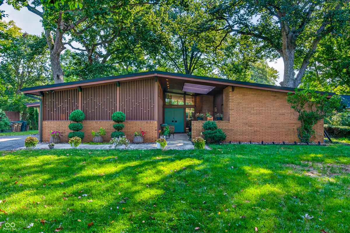 3229 Nugent Boulevard, Columbus, IN 47203 - #1