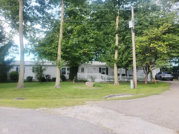 592 N Paradise Drive, Rochester, IN 46975