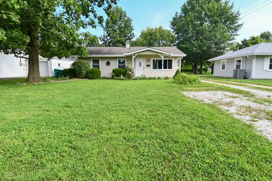 304 E Park, Plainfield, IN 46168 - #2