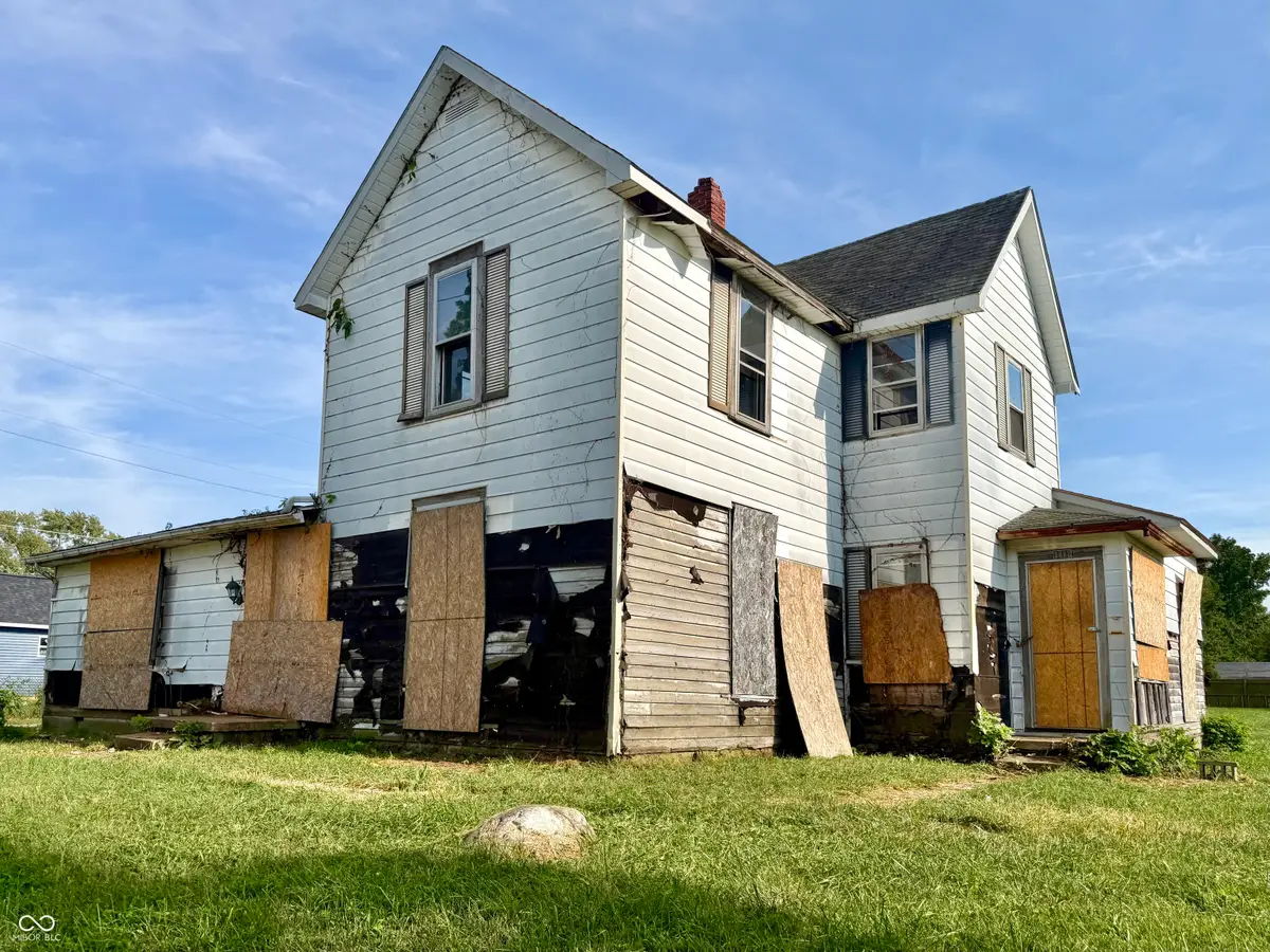 321 W 22nd Street, Anderson, IN 46016 - #1
