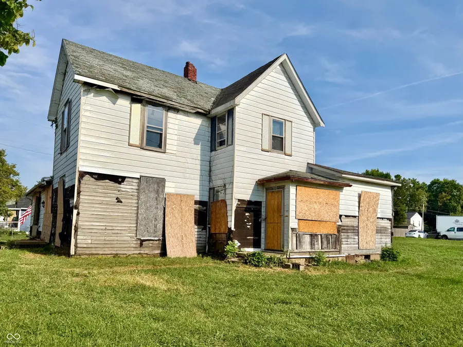 321 W 22nd Street, Anderson, IN 46016 - #3