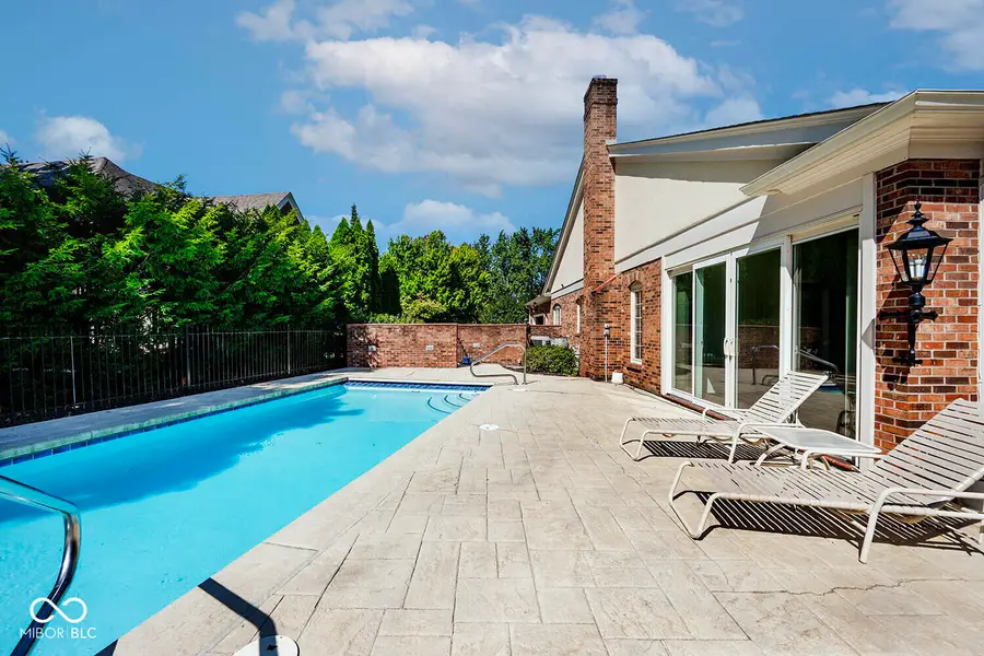 7925 Beaumont Green East Drive, Indianapolis, IN 46250 - #2