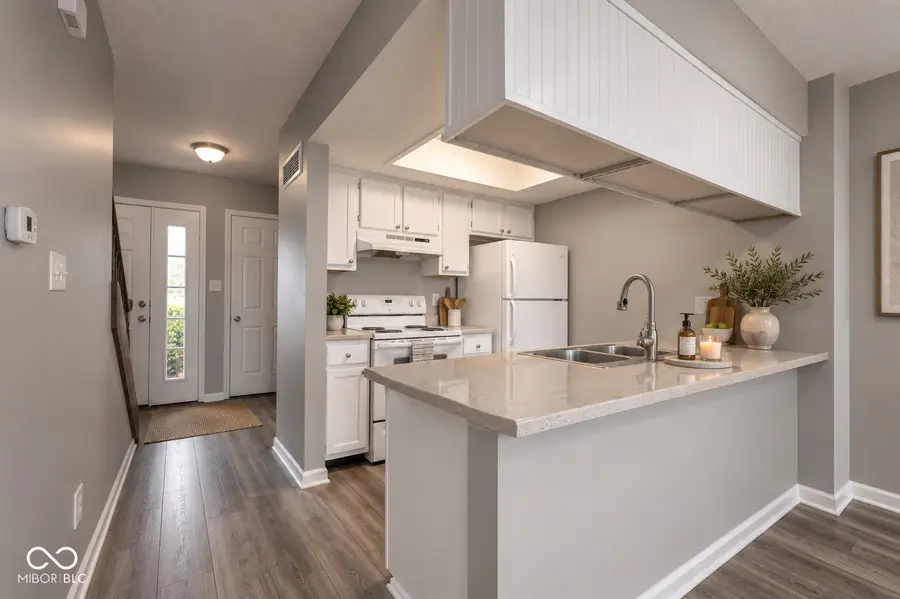 6032 Southbay Drive, Indianapolis, IN 46250 - #2