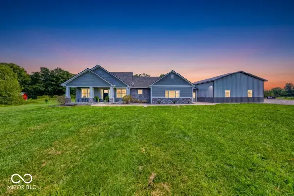 993 W 750 S, Trafalgar, IN 46181