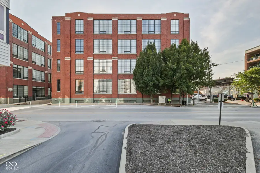 624 E Walnut Street #110, Indianapolis, IN 46204 - #3