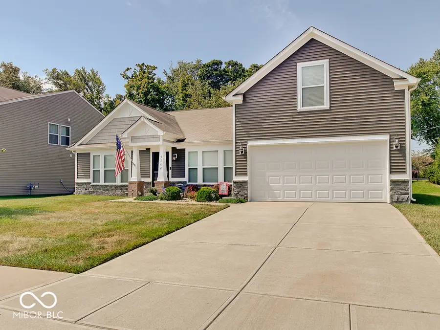 5742 Deer Valley Court, Columbus, IN 47201 - #2