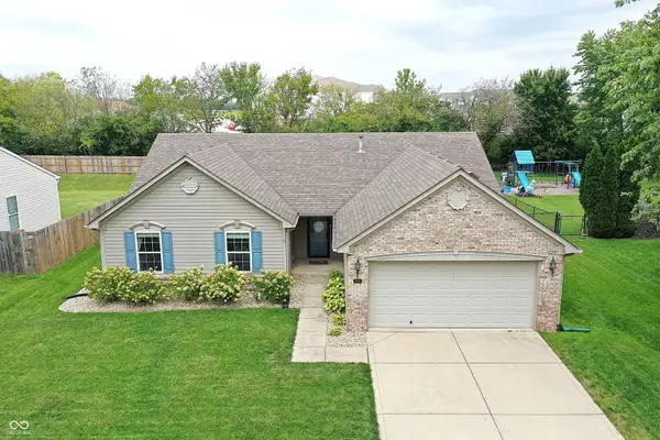 8604 Blair Castle Court, Indianapolis, IN 46259