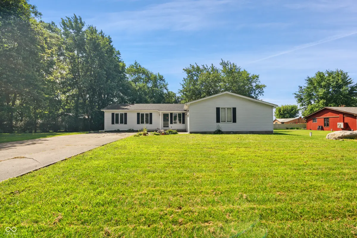 147 W Birch Lane, Alexandria, IN 46001 - #1