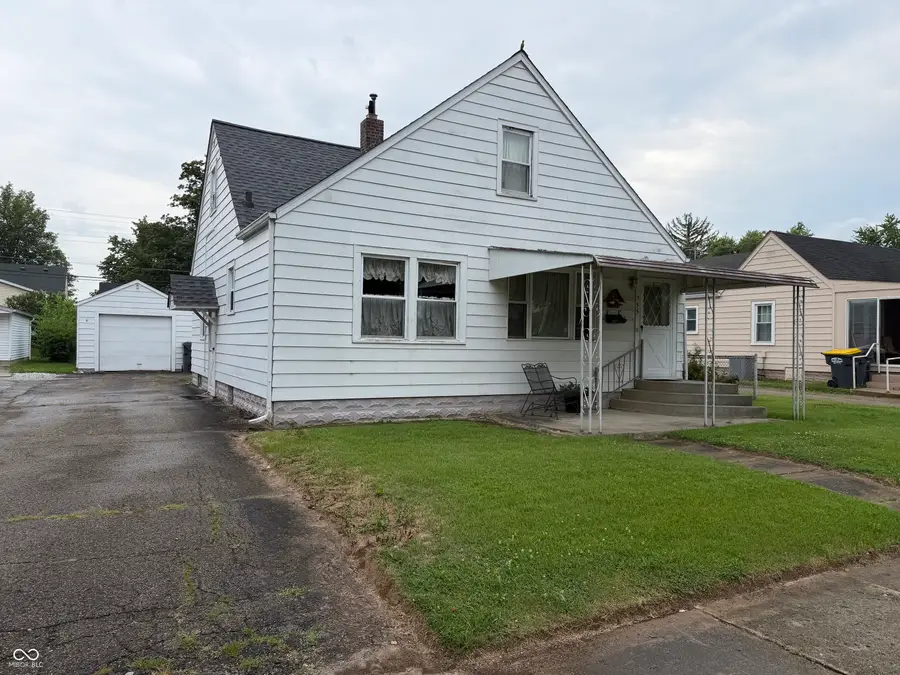 355 W 37th Street, Anderson, IN 46013 - #3