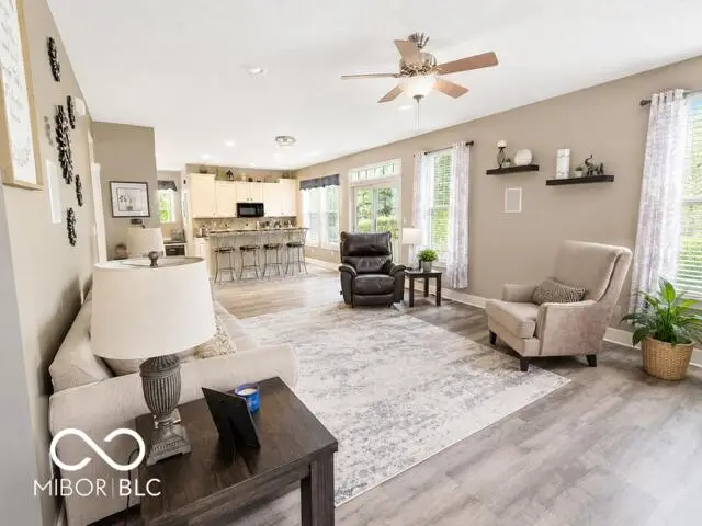 1140 S Vicksburg Drive, Greenwood, IN 46143 - #3