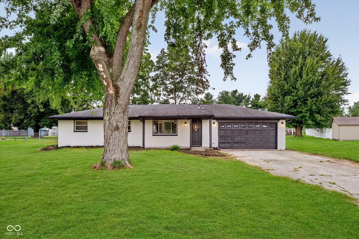 7172 W Crestwood Drive, Delphi, IN 46923 - #1