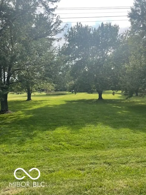 8561 Shelbyville Road, Indianapolis, IN 46259