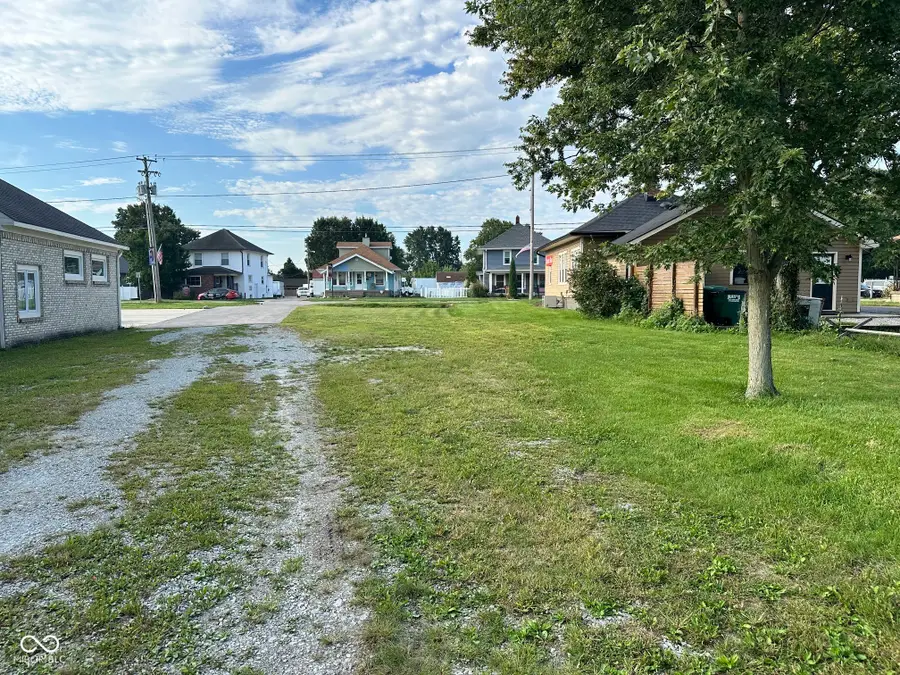 426 E Main Street, Brownsburg, IN 46112 - #3