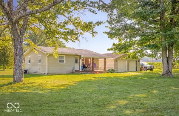 5041 S Pine Street, Columbus, IN 47201