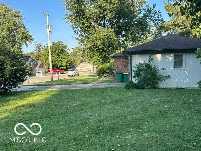 307 E North Street E, Westfield, IN 46074 - #2