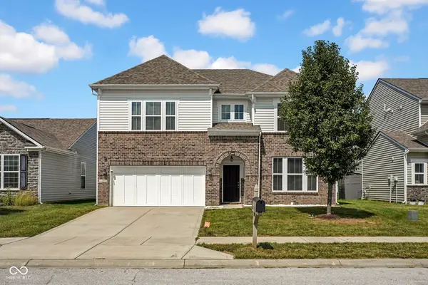 2346 Creek Bank Drive, Columbus, IN 47201