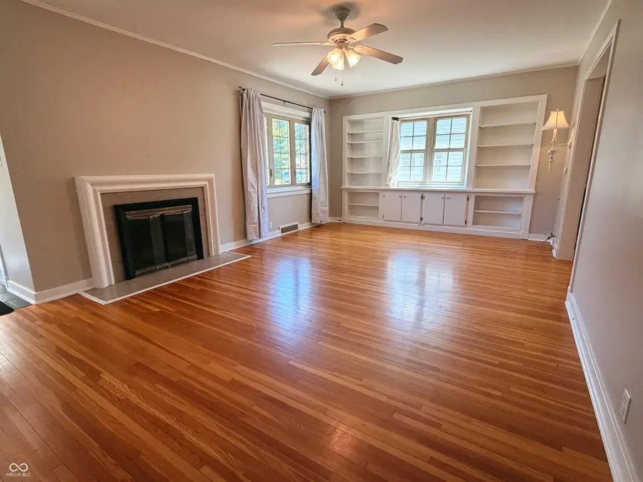 2224 Lafayette Avenue, Columbus, IN 47201 - #3