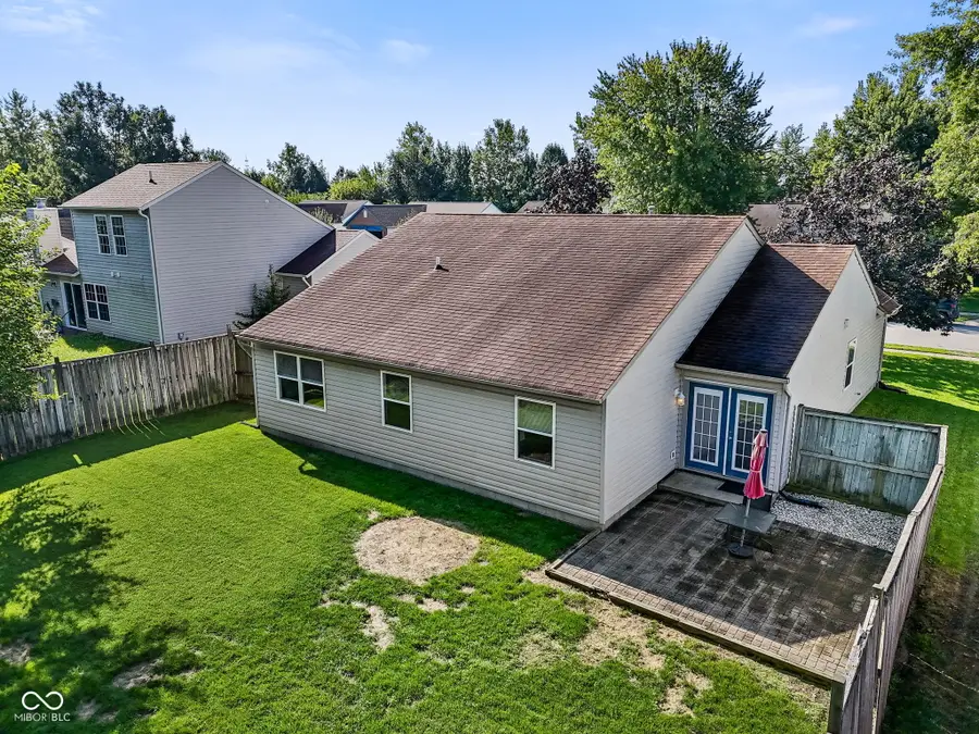 140 Meadow Glen Drive, Avon, IN 46123 - #3