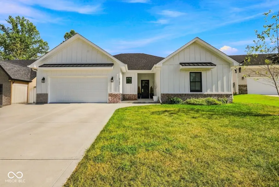 5143 Oak Ridge Place, Columbus, IN 47201 - #2